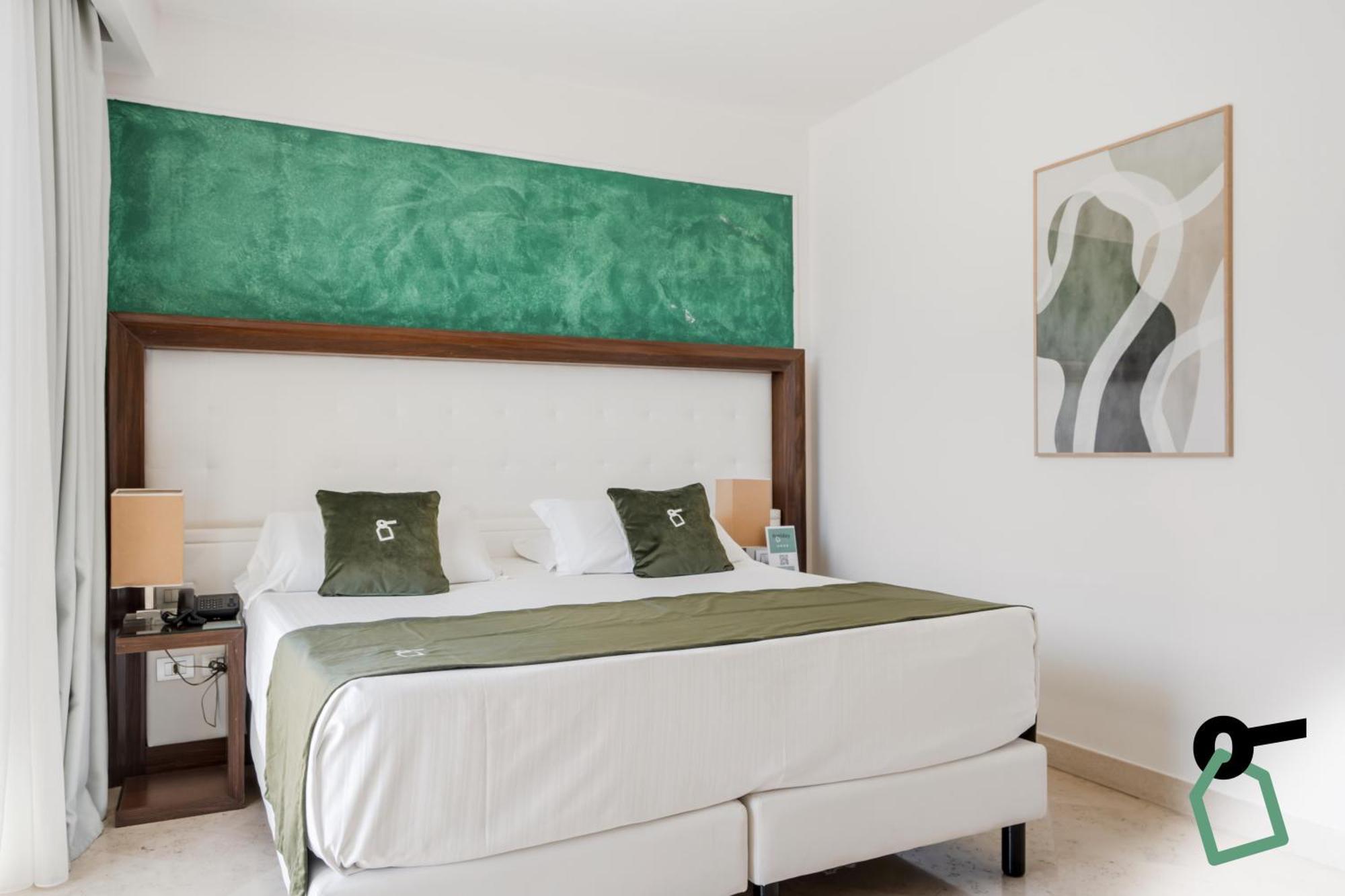Hotiday Collection - Hotel