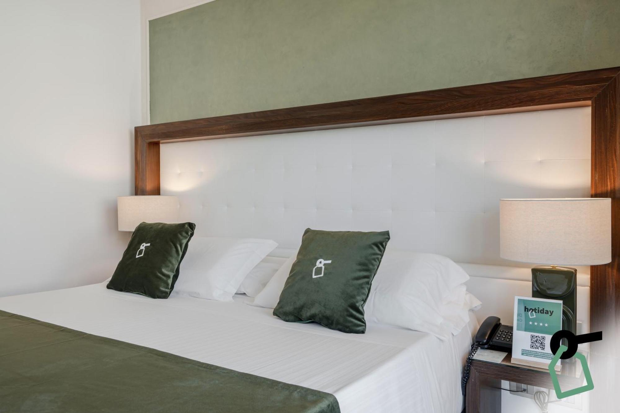 Hotel Hotiday Collection - 4*